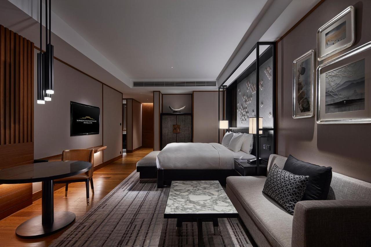 Отель Xianghu Xiaoyao Manor Ханчжоу Экстерьер фото
